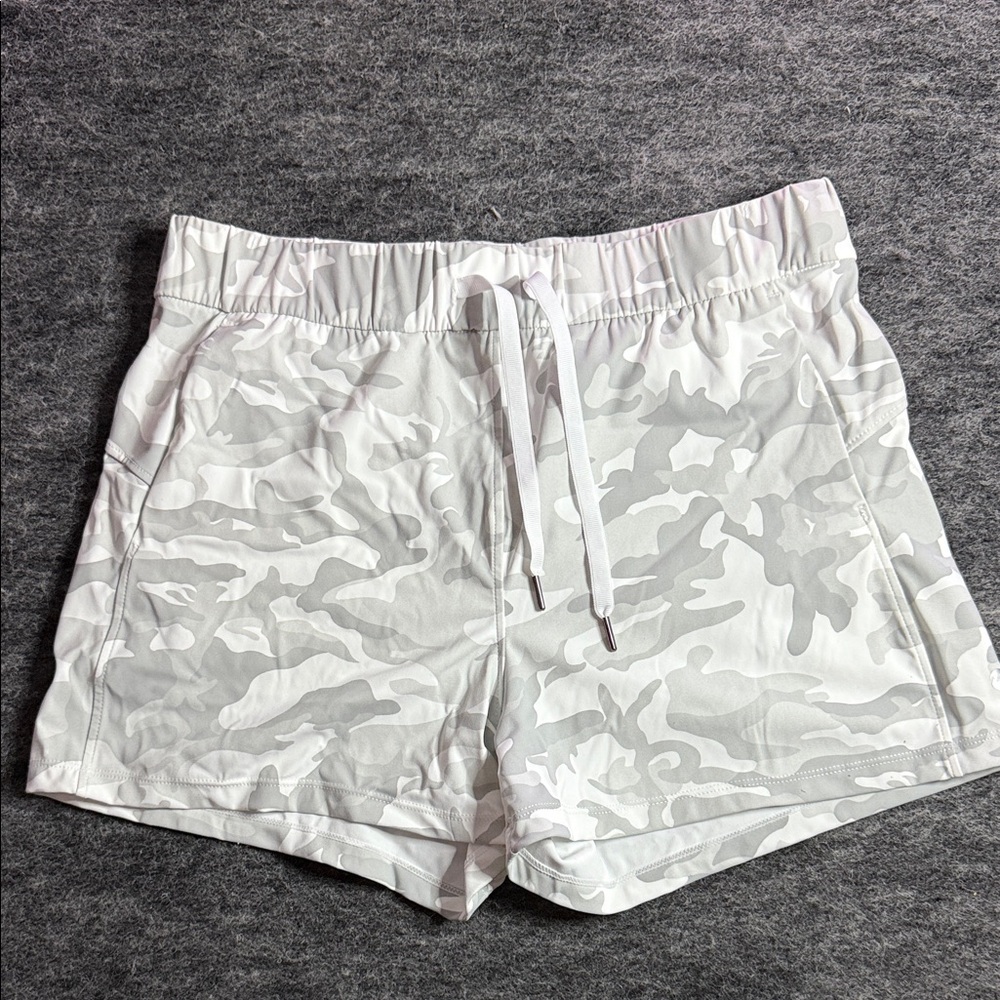 Women's WhiteGrey Camo Shorts Medium